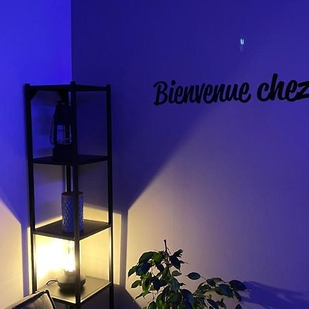 Bienvenue Chez Vous "Appartement Classe 2 Etoiles En Rdc Avec Espace Exterieur Et Parking" Dole Exteriör bild