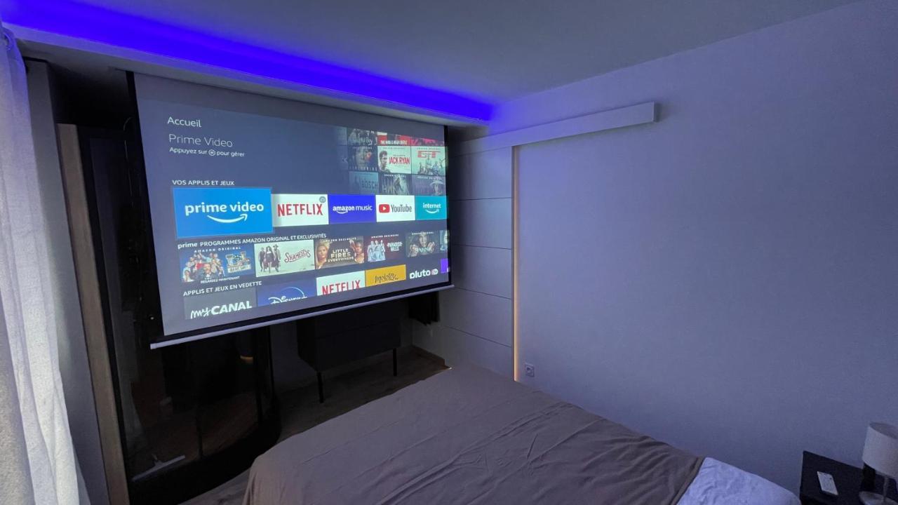 Bienvenue Chez Vous "Appartement Classe 2 Etoiles En Rdc Avec Espace Exterieur Et Parking" Dole Exteriör bild